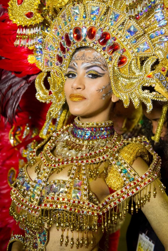 Gaya narsis kontestan Miss Universe 2015 ikuti sesi pemotretan