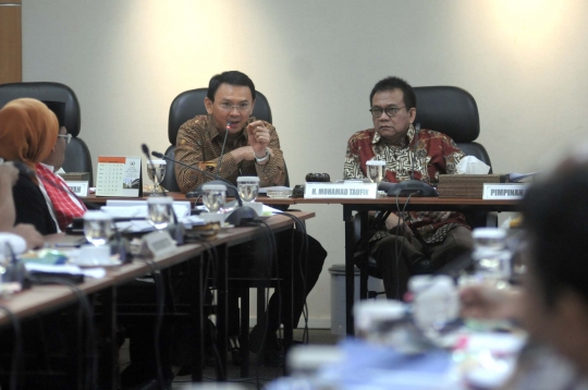 Aksi Ahok pantau langsung rapat Banggar DPRD DKI