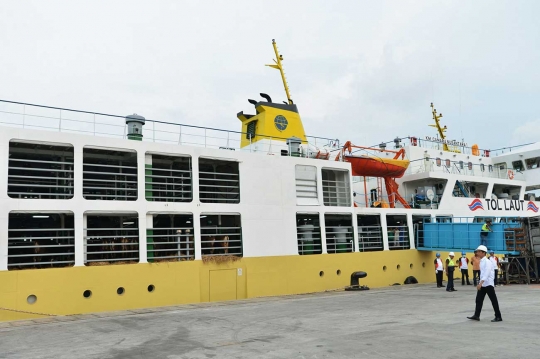 Jokowi tinjau kedatangan perdana kapal ternak di Tanjung Priok
