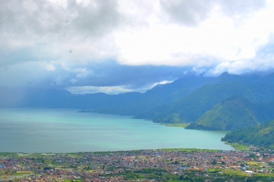 Pesona Danau Laut Tawar di dataran tinggi Gayo