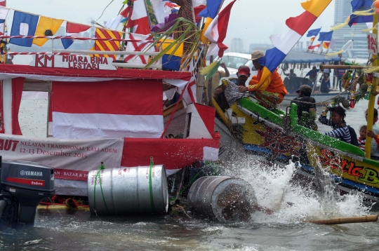 Kemeriahan Tradisi Nadran ala nelayan Muara Angke