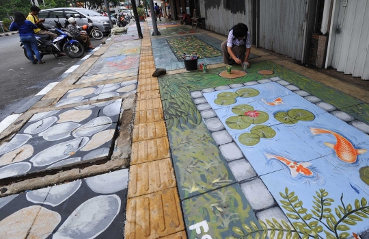 Mural pedestrian 120 meter percantik Jalan Cikini Raya