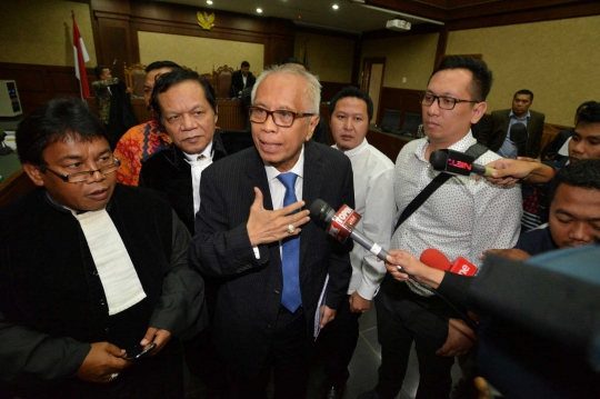 OC Kaligis divonis 5 tahun 6 bulan penjara