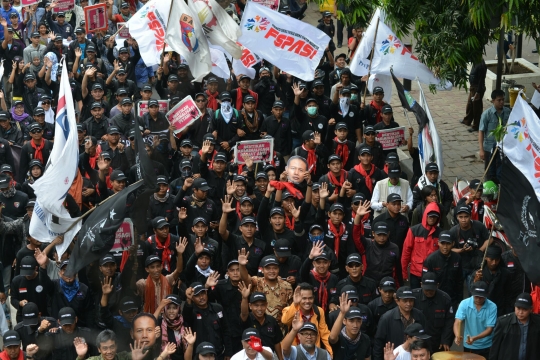 Ratusan buruh dan aktivis iringi perpisahan Bambang Widjojanto