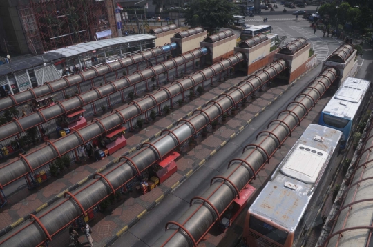 Metro Mini mogok, Terminal Blok M sepi