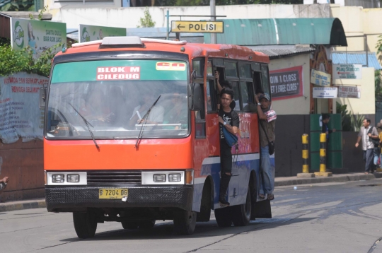 Metro Mini mogok, Terminal Blok M sepi