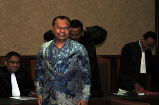 Terbukti disuap, Rio Capella divonis 1,5 tahun bui