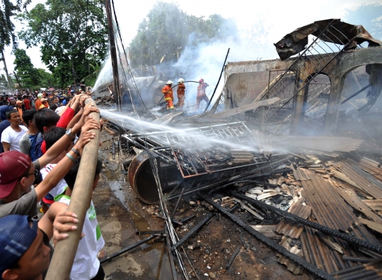 Ditinggal liburan, puluhan rumah di Bukit Duri kebakaran