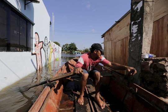 Banjir seatap rendam puluhan ribuan rumah di Paraguay