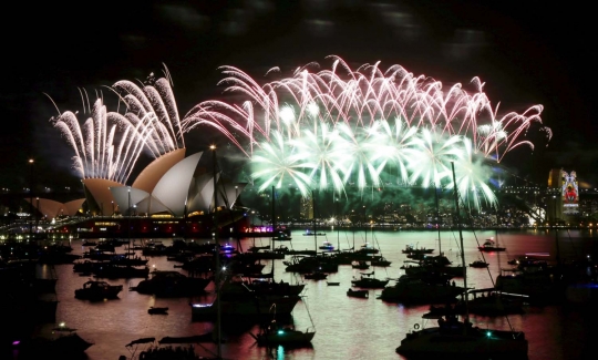 Kemegahan pesta kembang api sambut Tahun Baru di Sydney