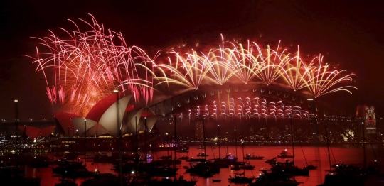 Kemegahan pesta kembang api sambut Tahun Baru di Sydney