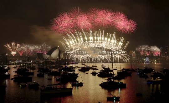 Kemegahan pesta kembang api sambut Tahun Baru di Sydney