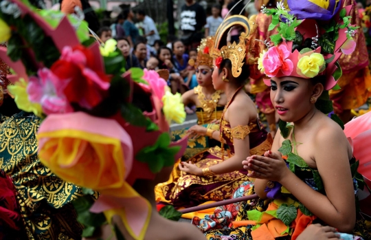 Tari tradisional meriahkan perayaan Tahun Baru di Bali