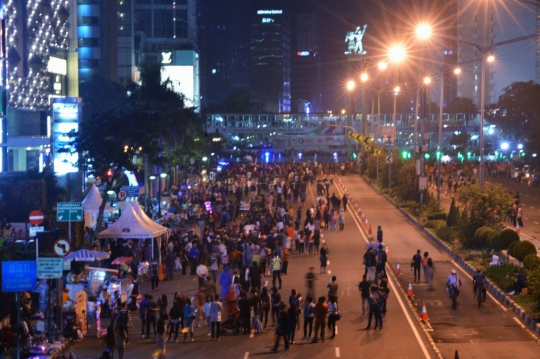 Warga Ibu Kota nikmati car free night jelang tahun baru 2016