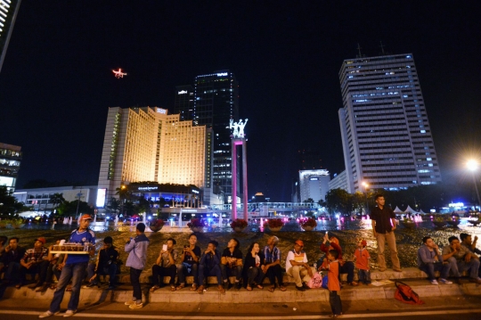 Warga Ibu Kota nikmati car free night jelang tahun baru 2016
