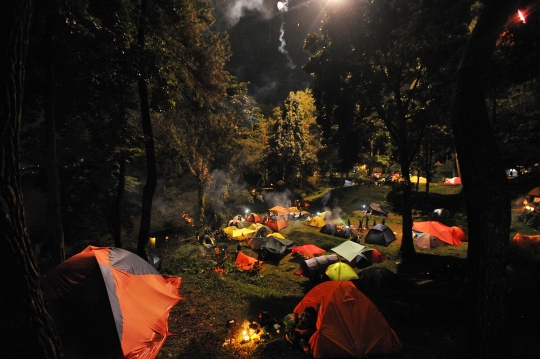 Sensasi merayakan malam Tahun Baru di Gunung Salak