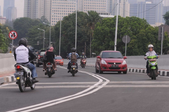 Urai kemacetan, jalan layang Permata Hijau mulai diuji coba