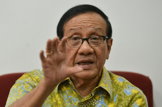 Akbar Tandjung usulkan munas untuk akhiri kisruh Golkar