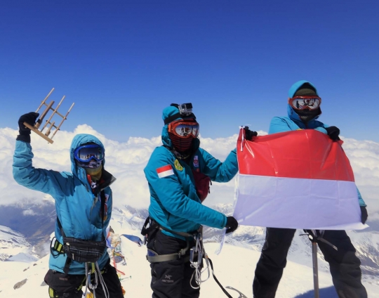 Tekad Srikandi Mahitala bawa Merah Putih ke 7 puncak tertinggi dunia