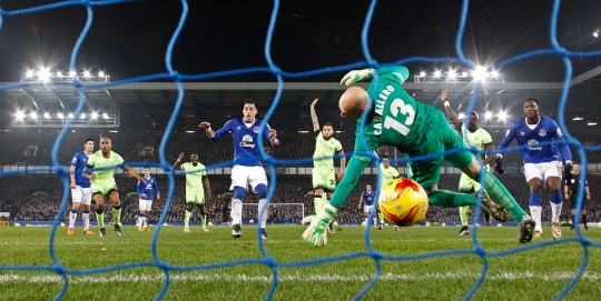 Semifinal Capital One Cup, Everton tekuk Manchester City 2-1
