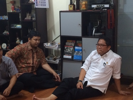 Begini gaya santai Menkominfo temui pegiat internet