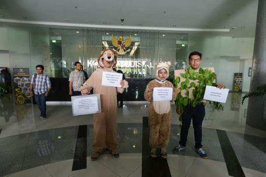 Koalisi Anti Mafia Hutan laporkan Hakim PN Palembang ke KY