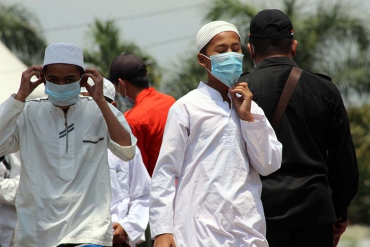 Debu vulkanik Bromo guyur Malang, BPBD bagikan ribuan masker