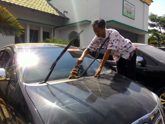 Debu vulkanik Bromo guyur Malang, BPBD bagikan ribuan masker