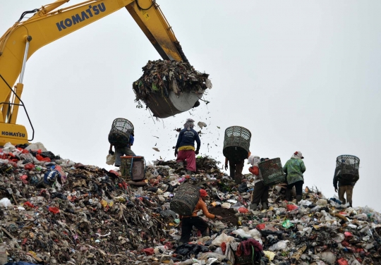 Mencari nafkah dari sampah Ibu Kota