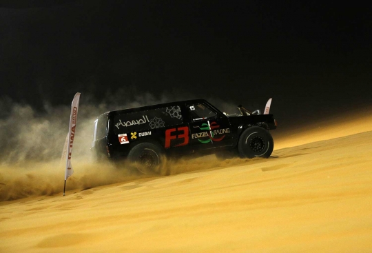 Serunya balapan drag race di gurun Abu Dhabi