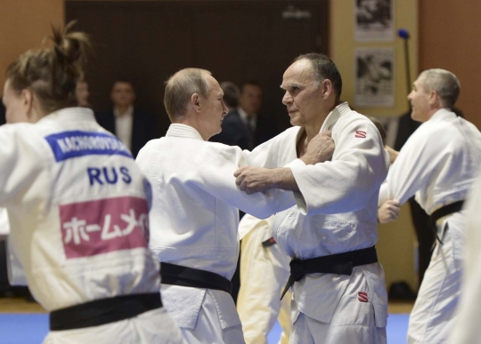Aksi Vladimir Putin latihan judo bersama atlet nasional Rusia