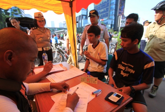 Buang sampah seenaknya, pengunjung CFD ini ditangkap