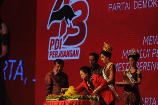 Jokowi-JK hadiri Rakernas dan HUT ke-43 PDIP