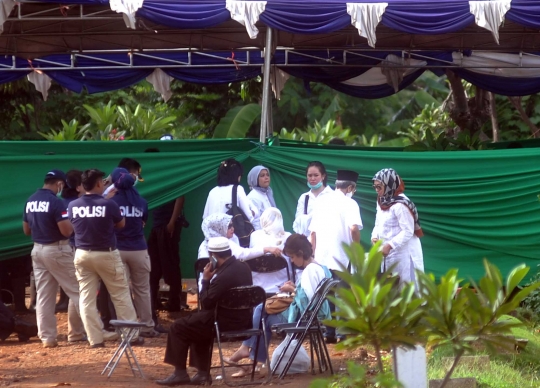 Polisi bongkar makam korban malapraktik Klinik Chiropractic