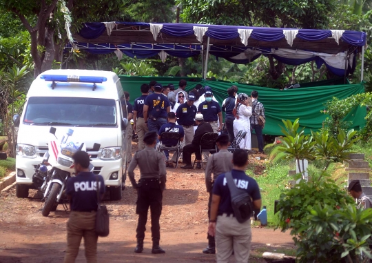 Polisi bongkar makam korban malapraktik Klinik Chiropractic