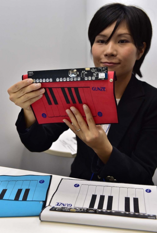 Uniknya piano super tipis buatan Jepang