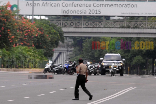 Aksi dramatis polisi baku tembak lawan teroris di Sarinah