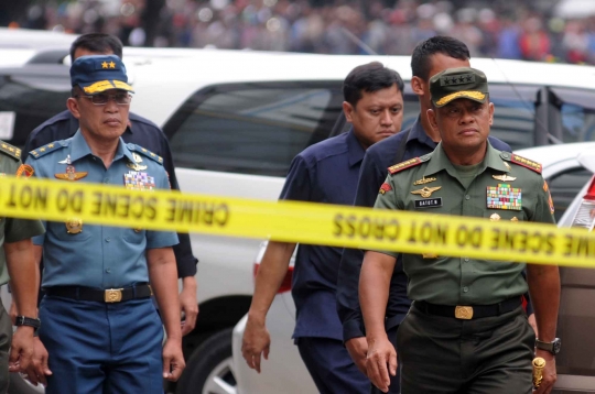 Panglima TNI dan Menko Polhukam tinjau lokasi ledakan di Starbucks