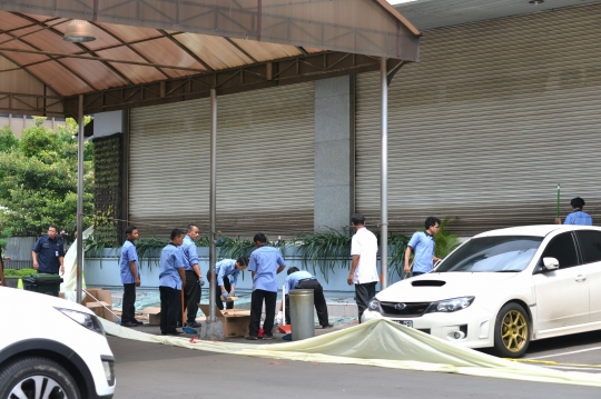 Penampakan Starbucks dan pos polisi Sarinah ditutup pascateror