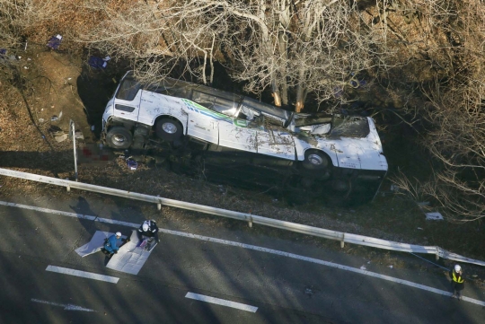 Bus bawa wisatawan ski kecelakaan di Jepang, 14 orang tewas