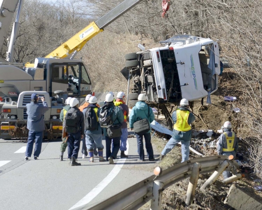 Bus bawa wisatawan ski kecelakaan di Jepang, 14 orang tewas