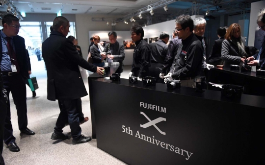 Ini wujud klasik tapi canggih mirrorless Fujifilm X-Pro2