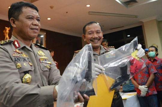 Ini pistol yang dipakai pelaku teror bom Thamrin