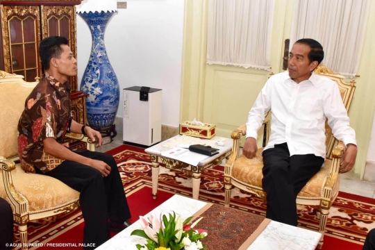 Kusrin si perakit TV murah temui Presiden Jokowi di Istana