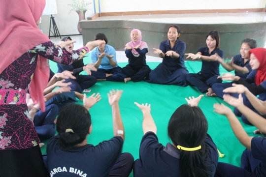 Melihat keseruan napi wanita belajar bahasa Inggris di Lapas Malang