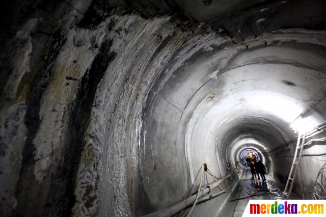 Foto : Intip perbaikan terowongan di bendungan terbesar 