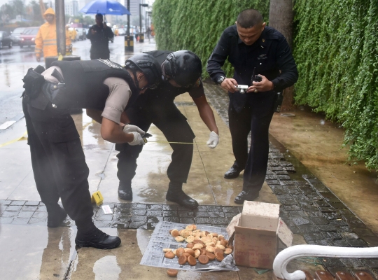 Ternyata ini isi kardus yang sempat heboh berisi bom di Thamrin