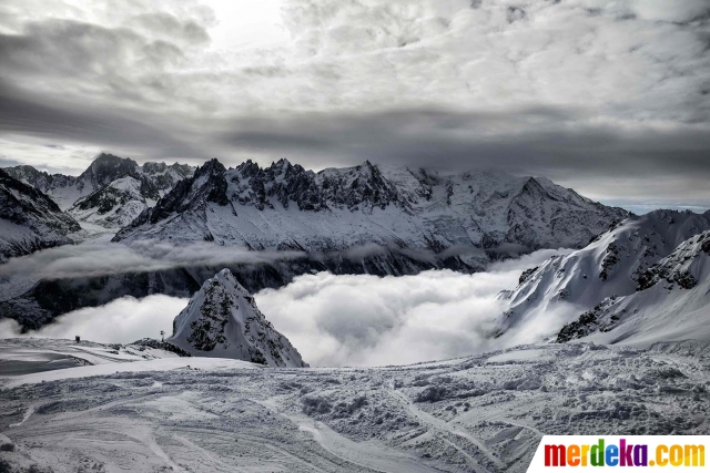 Foto : Menjelajahi keindahan Mont Blanc, gunung tertinggi 