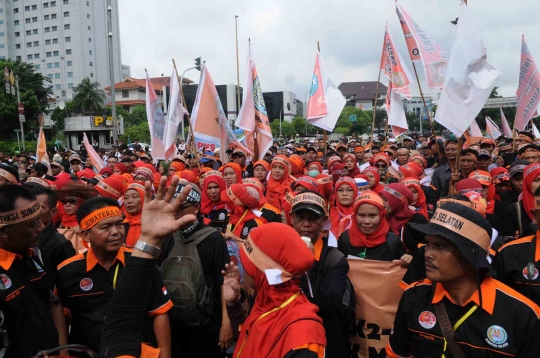 Ribuan guru honorer geruduk Istana minta diangkat jadi PNS