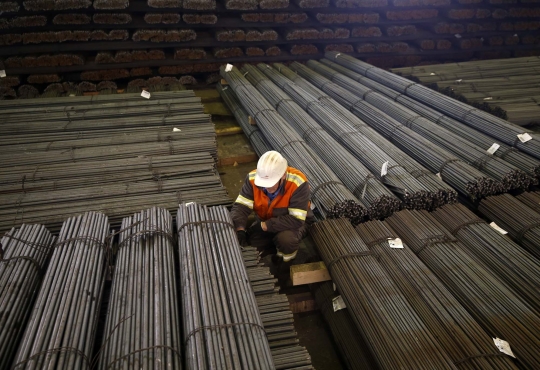 Intip 'panasnya' pabrik produsen baja terbesar di dunia